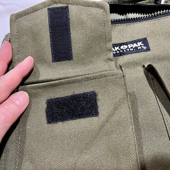 Vintage Yak Pak - Olive Drab - Near Mint - Picture 6 of 9